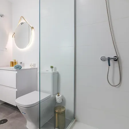 Flatguest Luxury Terrace Loft - Wifi Appartement