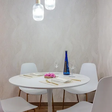 Appartement Flatguest Luxury Terrace Loft - Wifi